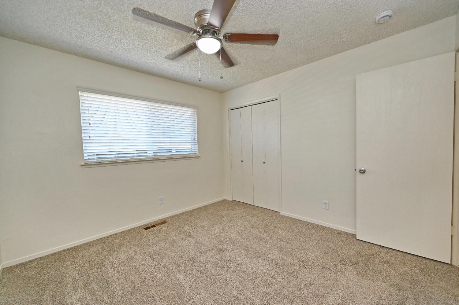 1728 W Fremont Ave, Fresno, CA 93711