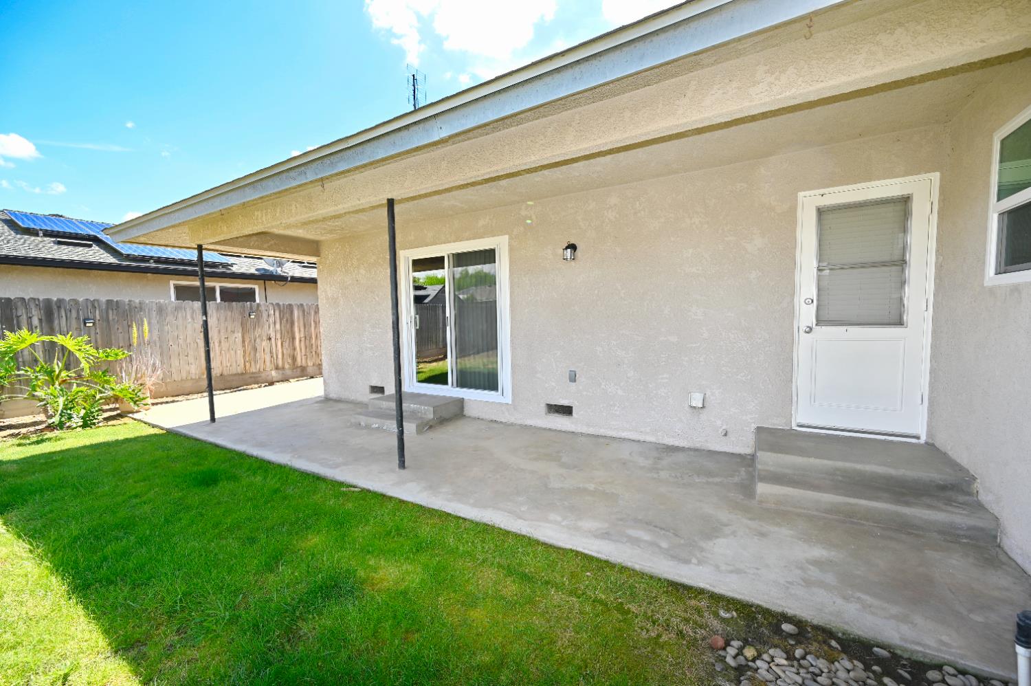 1728 W Fremont Ave, Fresno, CA 93711