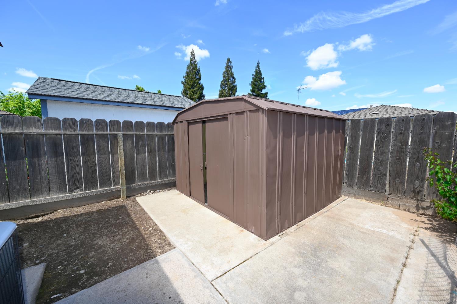 1728 W Fremont Ave, Fresno, CA 93711