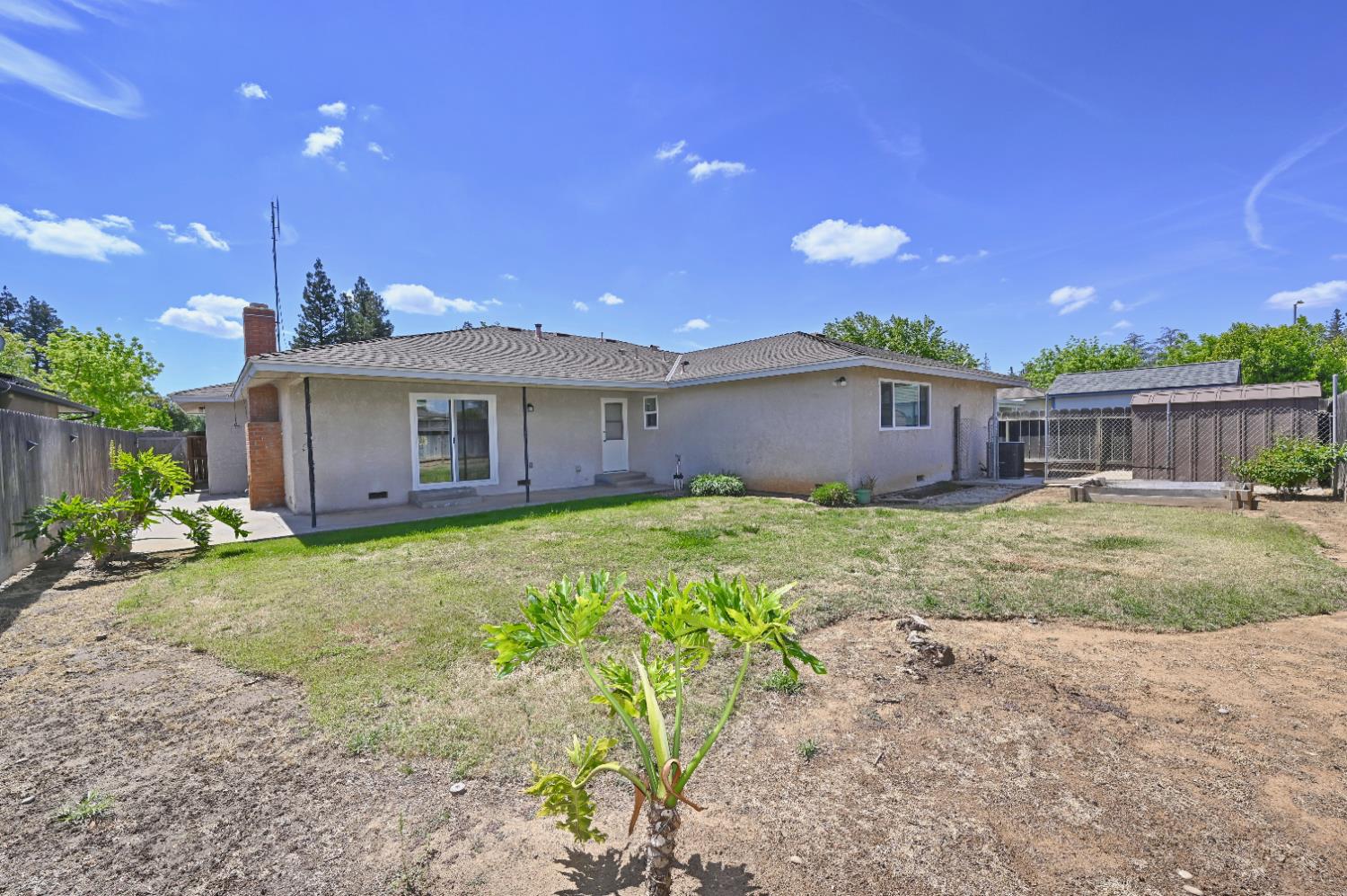 1728 W Fremont Ave, Fresno, CA 93711