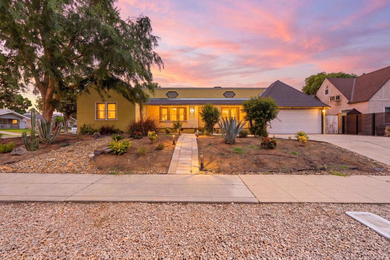 2142 N Wilson Ave, Fresno, CA 93704