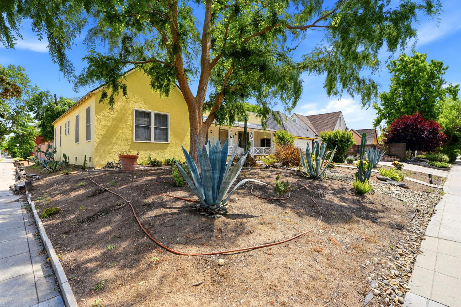 2142 N Wilson Ave, Fresno, CA 93704