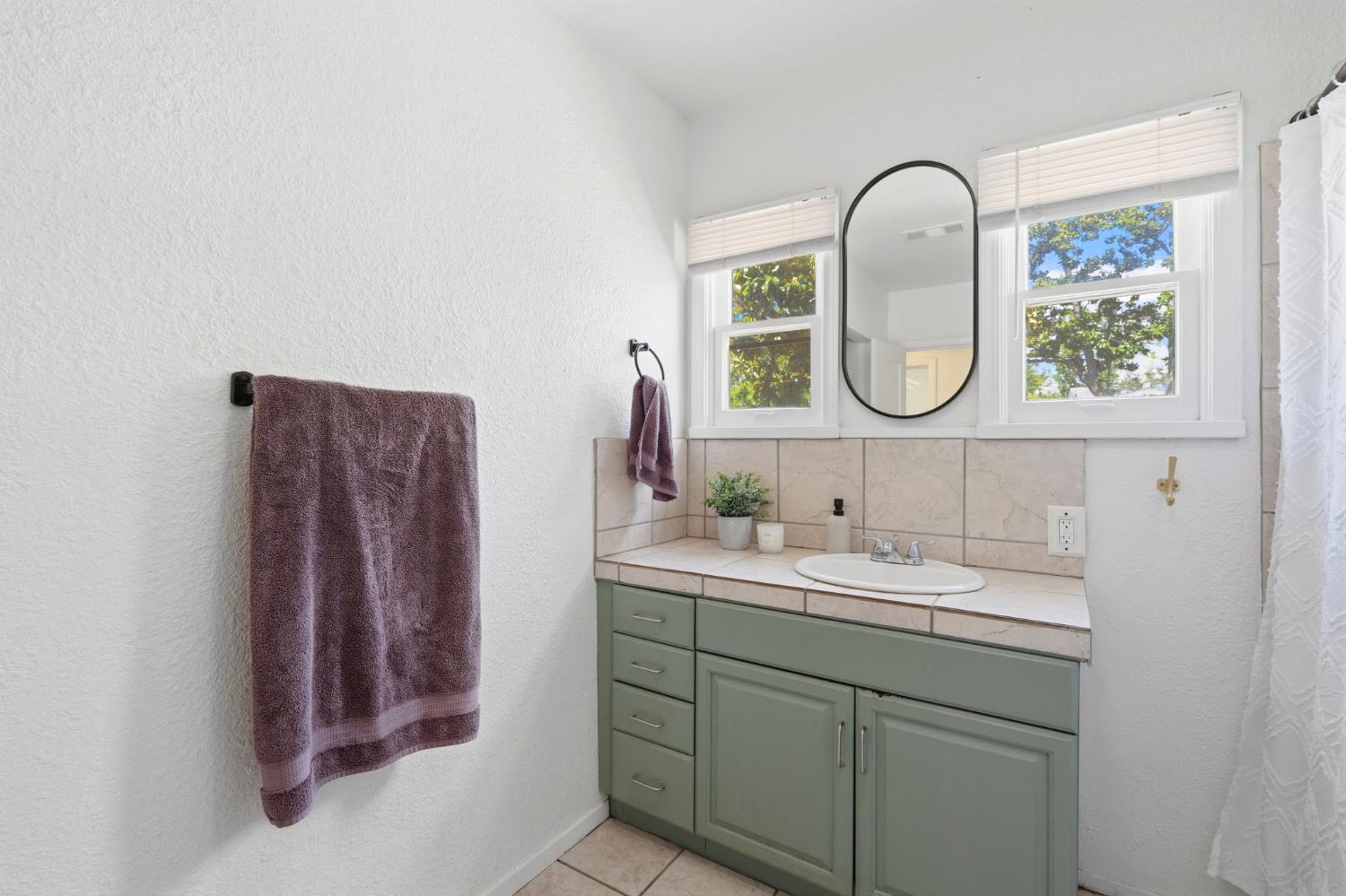 2142 N Wilson Ave, Fresno, CA 93704