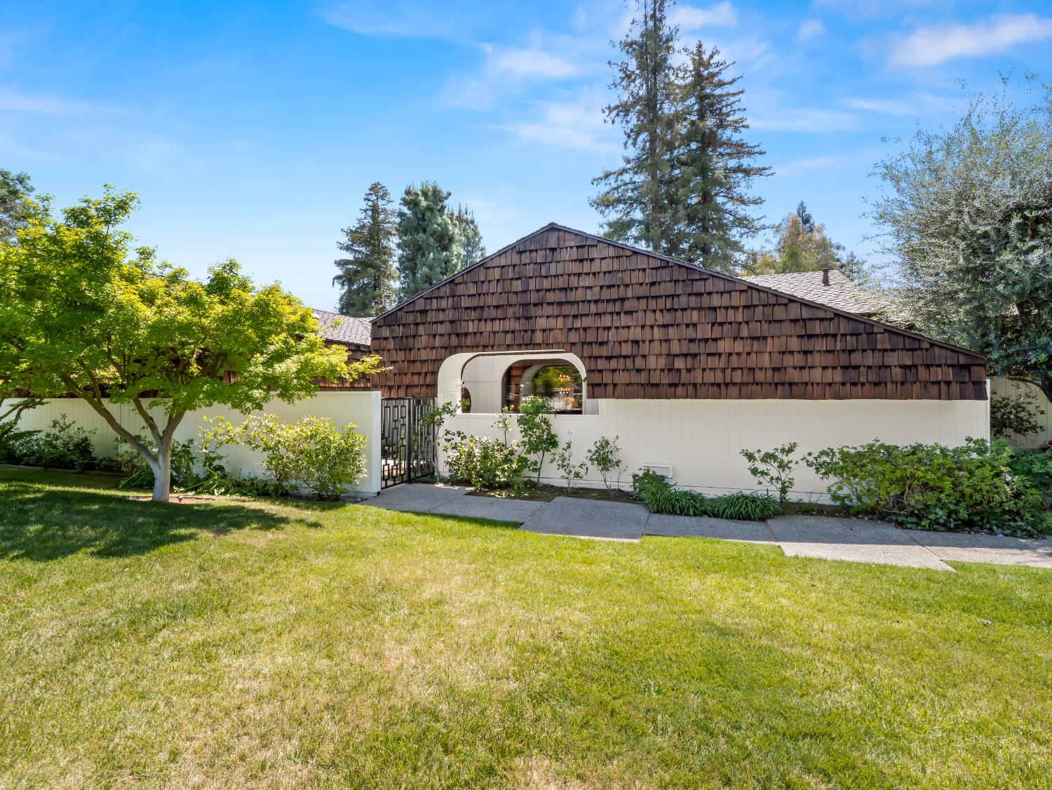 3715 W Birch Ave, Fresno, CA 93711