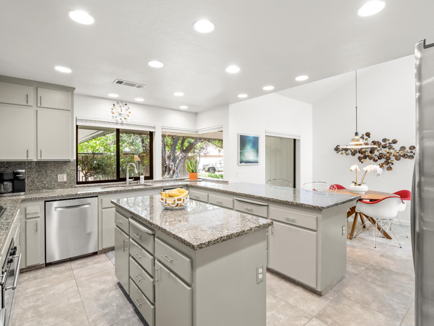 3715 W Birch Ave, Fresno, CA 93711