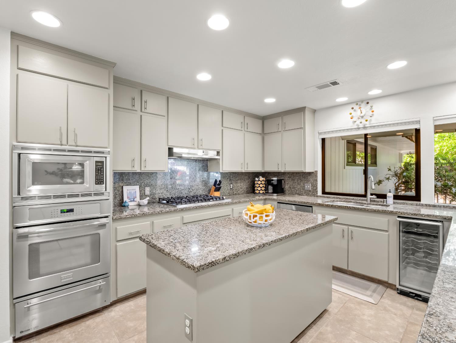 3715 W Birch Ave, Fresno, CA 93711