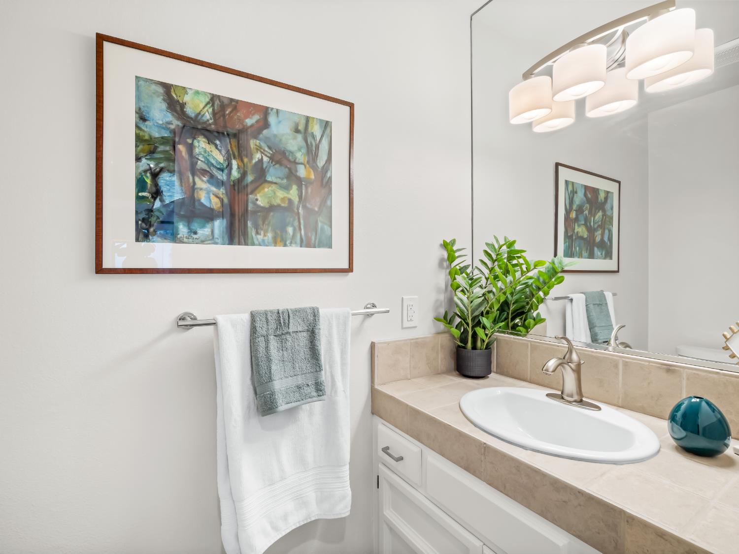 3715 W Birch Ave, Fresno, CA 93711