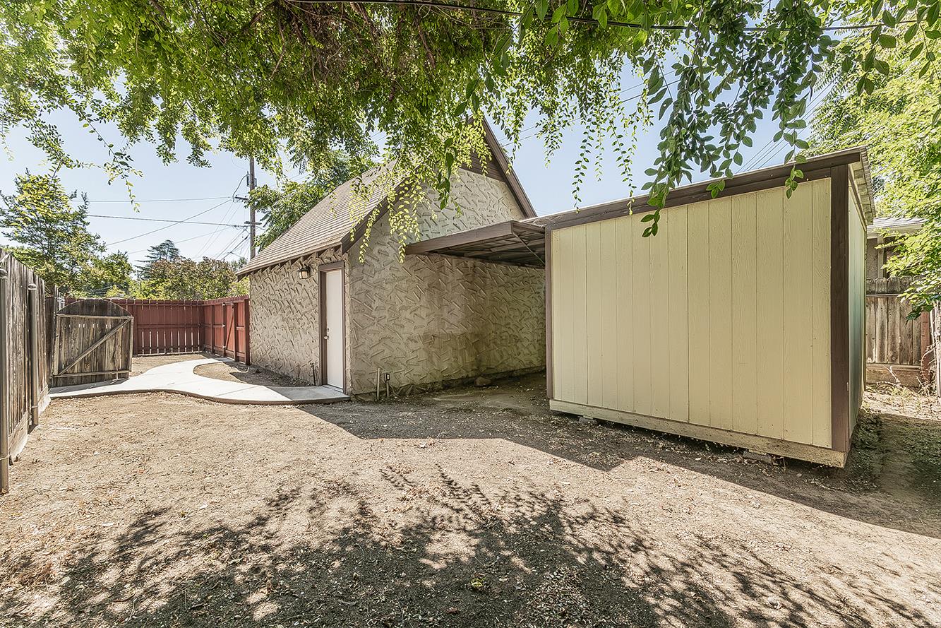 750 E Yale Ave, Fresno, CA 93704