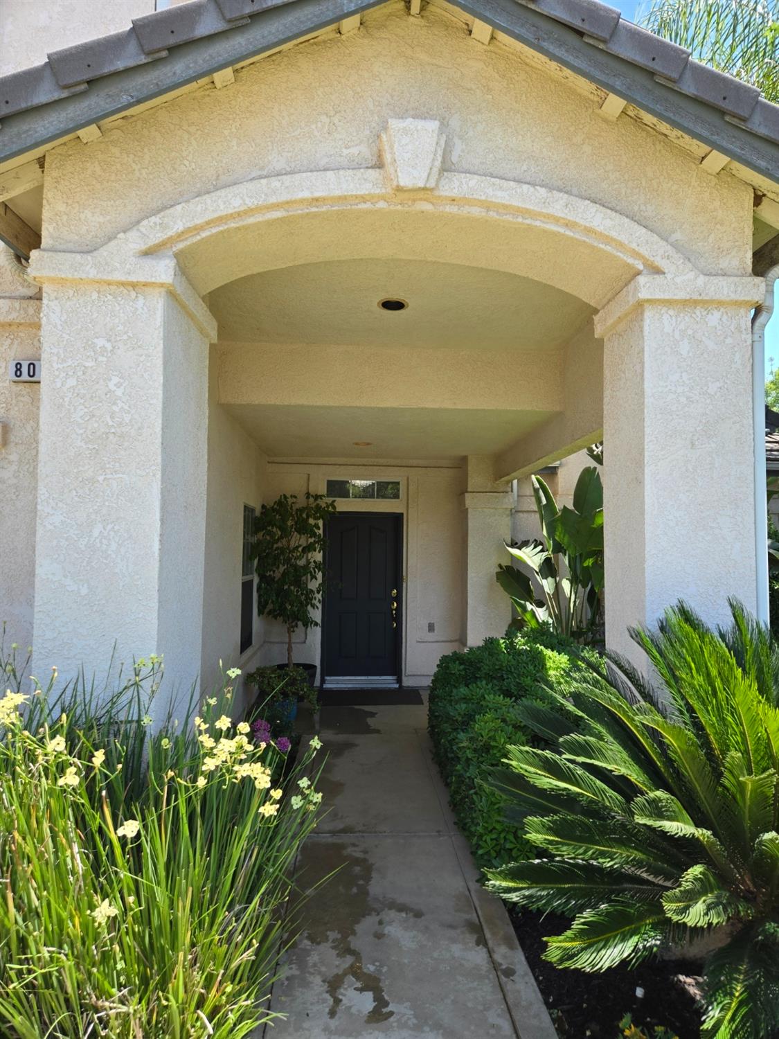 8002 N 5Th St, Fresno, CA 93720