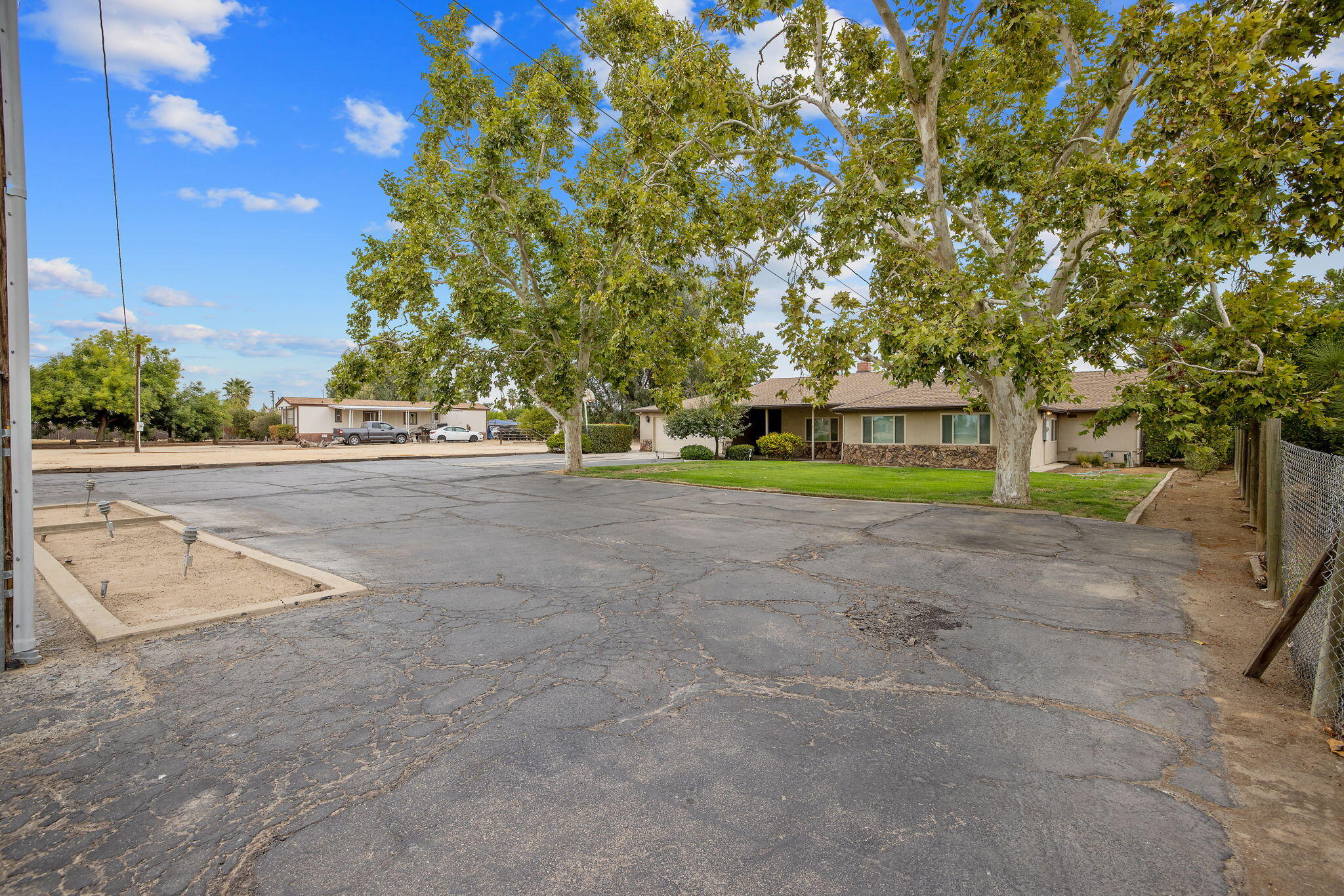 1714 N Blythe Ave, Fresno, CA 93722