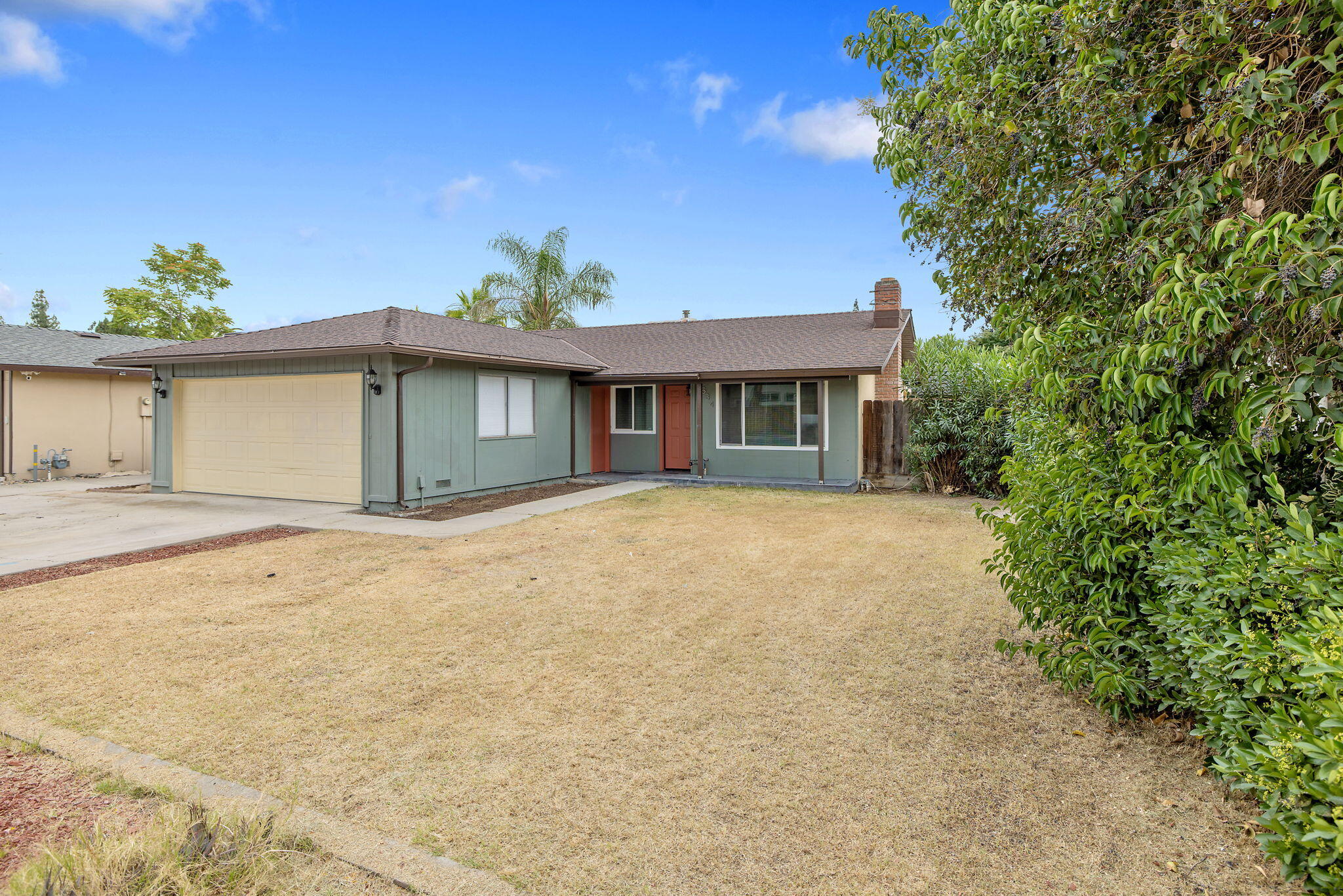 534 W Swift Ave, Fresno, CA 93705