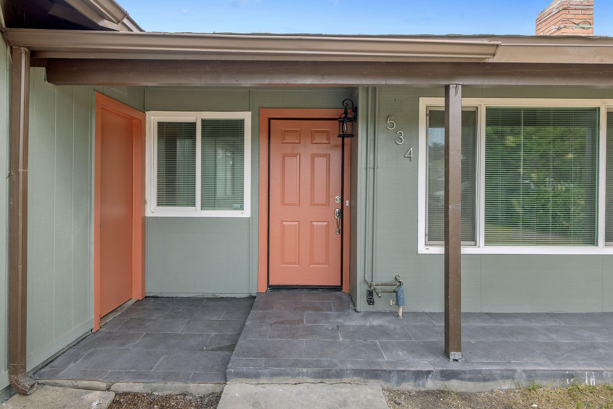 534 W Swift Ave, Fresno, CA 93705