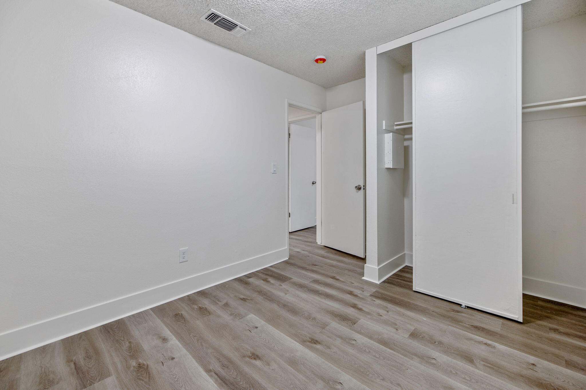 534 W Swift Ave, Fresno, CA 93705